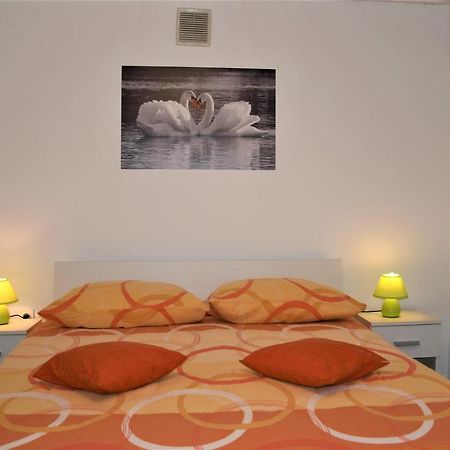 Apartments Lenc โบเว็ก ภายนอก รูปภาพ